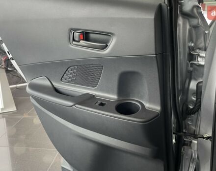 купить новое авто Тойота C-HR 2024 года от официального дилера Автосаміт Біла Церква Тойота фото