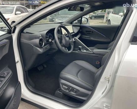 Тойота C-HR, объемом двигателя 0 л и пробегом 14 тыс. км за 41700 $, фото 16 на Automoto.ua