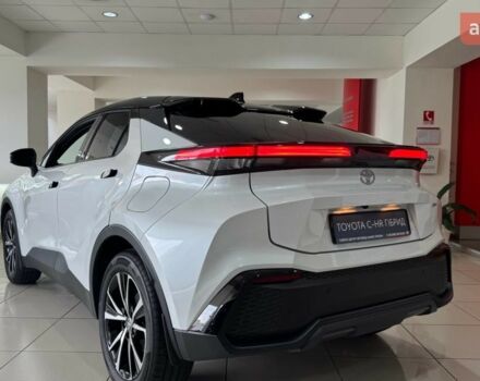 Тойота C-HR, объемом двигателя 1.8 л и пробегом 0 тыс. км за 41181 $, фото 2 на Automoto.ua