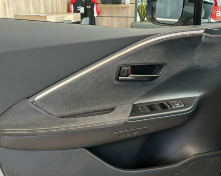 Тойота C-HR, об'ємом двигуна 1.99 л та пробігом 0 тис. км за 46056 $, фото 12 на Automoto.ua