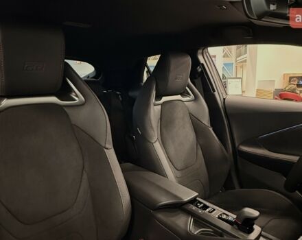 Тойота C-HR, об'ємом двигуна 1.99 л та пробігом 0 тис. км за 48438 $, фото 13 на Automoto.ua