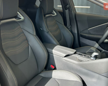 Тойота C-HR, об'ємом двигуна 1.99 л та пробігом 0 тис. км за 46056 $, фото 20 на Automoto.ua