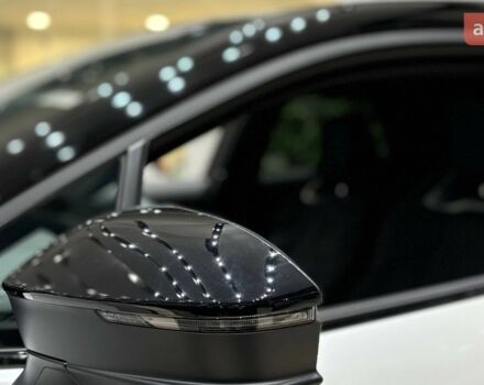 Тойота C-HR, объемом двигателя 1.99 л и пробегом 0 тыс. км за 44116 $, фото 3 на Automoto.ua