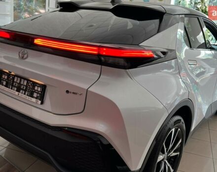 Тойота C-HR, объемом двигателя 1.8 л и пробегом 0 тыс. км за 39067 $, фото 4 на Automoto.ua