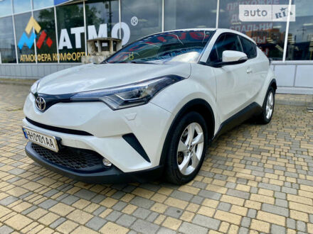 Тойота C-HR, объемом двигателя 1.2 л и пробегом 103 тыс. км за 18000 $, фото 1 на Automoto.ua