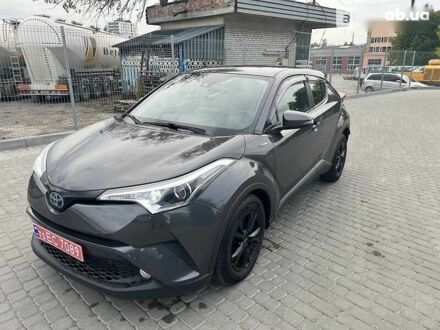 Тойота C-HR 2016 в Львове на Automoto.ua Тойота C-HR, объемом двигателя 1.8 л и пробегом 144 тыс. км за 23500 $, фото 1 на Automoto.ua