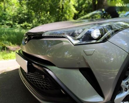 Тойота C-HR, объемом двигателя 1.2 л и пробегом 69 тыс. км за 17990 $, фото 1 на Automoto.ua