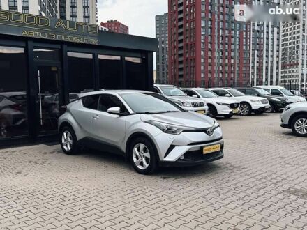 Тойота C-HR, объемом двигателя 1.2 л и пробегом 89 тыс. км за 20200 $, фото 1 на Automoto.ua