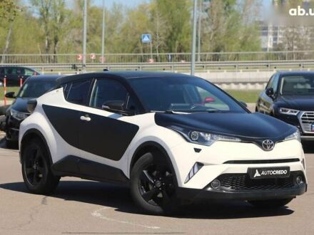 Тойота C-HR 2017 у Києві на Automoto.ua Тойота C-HR, об'ємом двигуна 2 л та пробігом 88 тис. км за 24500 $, фото 1 на Automoto.ua