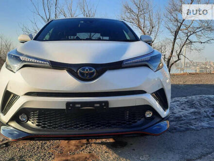 Тойота C-HR, объемом двигателя 1.8 л и пробегом 19 тыс. км за 20850 $, фото 1 на Automoto.ua