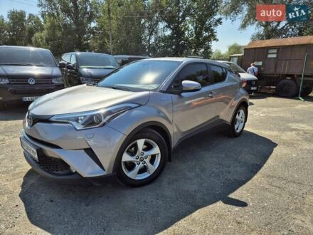 Тойота C-HR 2018 в Киеве на Automoto.ua Тойота C-HR, объемом двигателя 1.8 л и пробегом 88 тыс. км за 22950 $, фото 1 на Automoto.ua