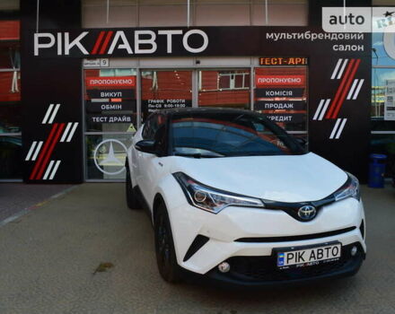 Тойота C-HR, объемом двигателя 1.8 л и пробегом 72 тыс. км за 20900 $, фото 1 на Automoto.ua