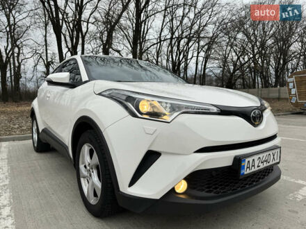 Тойота C-HR, об'ємом двигуна 1.2 л та пробігом 104 тис. км за 22600 $, фото 1 на Automoto.ua