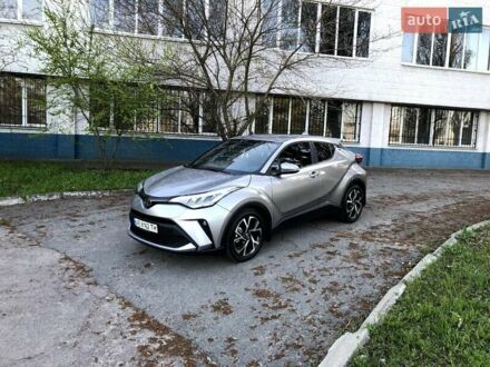Тойота C-HR, объемом двигателя 2 л и пробегом 31 тыс. км за 23999 $, фото 1 на Automoto.ua