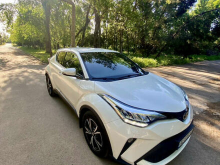 Тойота C-HR, об'ємом двигуна 1.2 л та пробігом 63 тис. км за 28500 $, фото 1 на Automoto.ua