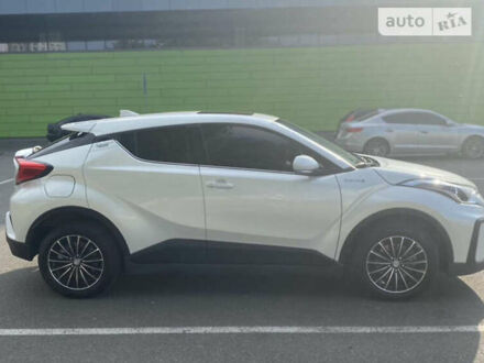 Тойота C-HR, объемом двигателя 0 л и пробегом 24 тыс. км за 22900 $, фото 1 на Automoto.ua