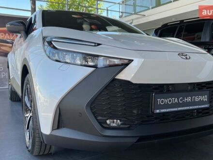 Тойота C-HR 2024 у Вінниці на Automoto.ua Тойота C-HR, об'ємом двигуна 1.99 л та пробігом 0 тис. км за 39177 $, фото 1 на Automoto.ua