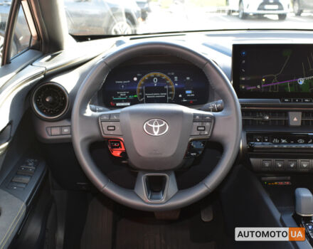 Желтый Тойота C-HR, объемом двигателя 2 л и пробегом 17 тыс. км за 39200 $, фото 12 на Automoto.ua