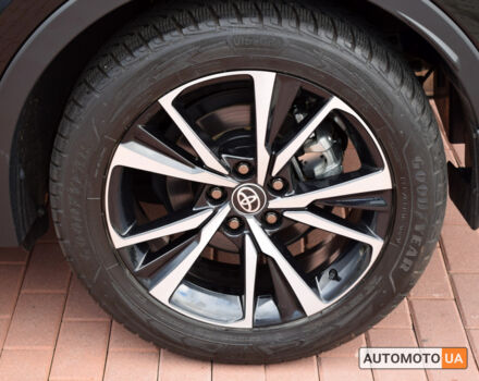 Желтый Тойота C-HR, объемом двигателя 2 л и пробегом 17 тыс. км за 39200 $, фото 15 на Automoto.ua