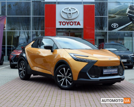 Желтый Тойота C-HR, объемом двигателя 2 л и пробегом 17 тыс. км за 38900 $, фото 18 на Automoto.ua
