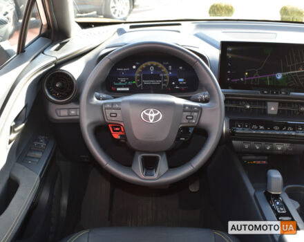 Желтый Тойота C-HR, объемом двигателя 2 л и пробегом 17 тыс. км за 38900 $, фото 8 на Automoto.ua