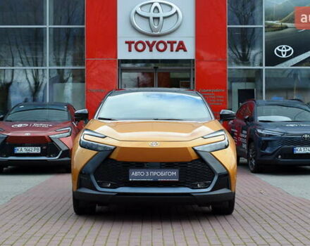 Жовтий Тойота C-HR, об'ємом двигуна 1.99 л та пробігом 17 тис. км за 39200 $, фото 4 на Automoto.ua