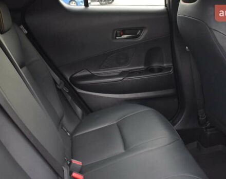Жовтий Тойота C-HR, об'ємом двигуна 1.99 л та пробігом 17 тис. км за 39200 $, фото 6 на Automoto.ua