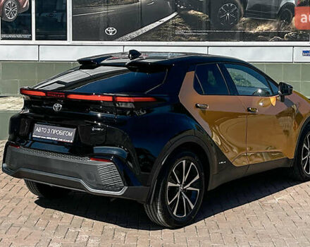 Желтый Тойота C-HR, объемом двигателя 1.99 л и пробегом 7 тыс. км за 43397 $, фото 7 на Automoto.ua