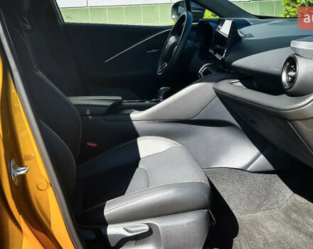 Желтый Тойота C-HR, объемом двигателя 1.99 л и пробегом 7 тыс. км за 43397 $, фото 10 на Automoto.ua