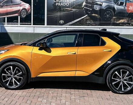 Тойота C-HR 2024 у Чернівцях на Automoto.ua Жовтий Тойота C-HR, об'ємом двигуна 1.99 л та пробігом 7 тис. км за 42724 $, фото 4 на Automoto.ua