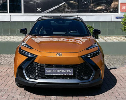 Тойота C-HR 2024 у Чернівцях на Automoto.ua Жовтий Тойота C-HR, об'ємом двигуна 1.99 л та пробігом 7 тис. км за 42724 $, фото 1 на Automoto.ua
