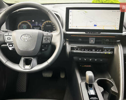 Тойота C-HR 2024 у Чернівцях на Automoto.ua Жовтий Тойота C-HR, об'ємом двигуна 1.99 л та пробігом 7 тис. км за 42724 $, фото 16 на Automoto.ua