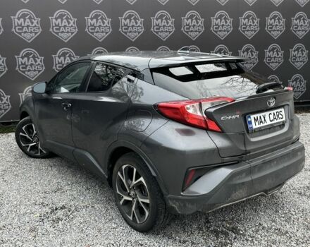 Серый Тойота C-HR, объемом двигателя 1.8 л и пробегом 83 тыс. км за 16900 $, фото 3 на Automoto.ua