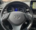 Серый Тойота C-HR, объемом двигателя 1.8 л и пробегом 33 тыс. км за 12000 $, фото 8 на Automoto.ua