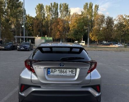 Серый Тойота C-HR, объемом двигателя 1.8 л и пробегом 133 тыс. км за 21400 $, фото 4 на Automoto.ua