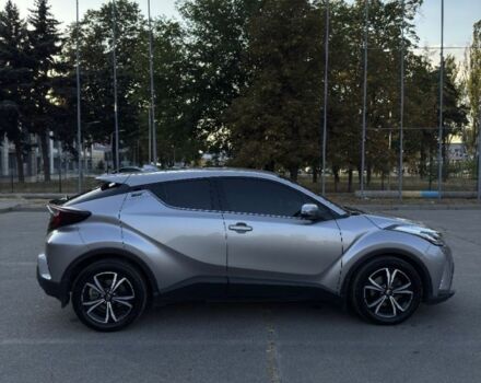 Серый Тойота C-HR, объемом двигателя 1.8 л и пробегом 133 тыс. км за 21400 $, фото 5 на Automoto.ua
