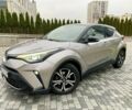 Серый Тойота C-HR, объемом двигателя 0 л и пробегом 76 тыс. км за 27000 $, фото 1 на Automoto.ua