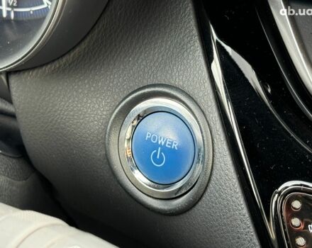 Серый Тойота C-HR, объемом двигателя 2 л и пробегом 42 тыс. км за 29890 $, фото 32 на Automoto.ua