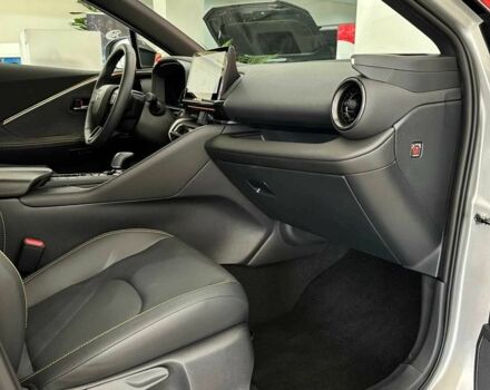 Сірий Тойота C-HR, об'ємом двигуна 2 л та пробігом 8 тис. км за 42652 $, фото 6 на Automoto.ua