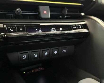 Сірий Тойота C-HR, об'ємом двигуна 2 л та пробігом 8 тис. км за 42652 $, фото 20 на Automoto.ua