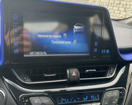 Серый Тойота C-HR, объемом двигателя 1.2 л и пробегом 82 тыс. км за 21800 $, фото 10 на Automoto.ua