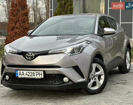 Сірий Тойота C-HR, об'ємом двигуна 1.2 л та пробігом 42 тис. км за 18950 $, фото 19 на Automoto.ua