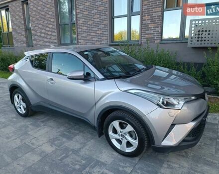 Тойота C-HR 2016 у Львові на Automoto.ua Сірий Тойота C-HR, об'ємом двигуна 1.2 л та пробігом 96 тис. км за 17500 $, фото 1 на Automoto.ua