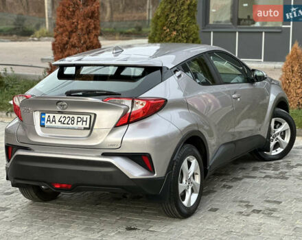 Сірий Тойота C-HR, об'ємом двигуна 1.2 л та пробігом 42 тис. км за 18950 $, фото 67 на Automoto.ua
