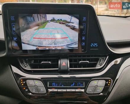 Тойота C-HR 2016 у Львові на Automoto.ua Сірий Тойота C-HR, об'ємом двигуна 1.2 л та пробігом 96 тис. км за 17500 $, фото 14 на Automoto.ua