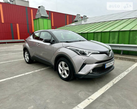 Серый Тойота C-HR, объемом двигателя 1.2 л и пробегом 86 тыс. км за 18600 $, фото 18 на Automoto.ua