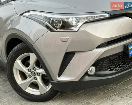 Сірий Тойота C-HR, об'ємом двигуна 1.2 л та пробігом 42 тис. км за 18950 $, фото 15 на Automoto.ua