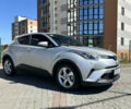 Серый Тойота C-HR, объемом двигателя 1.2 л и пробегом 126 тыс. км за 17999 $, фото 7 на Automoto.ua