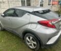 Серый Тойота C-HR, объемом двигателя 1.2 л и пробегом 137 тыс. км за 17500 $, фото 1 на Automoto.ua