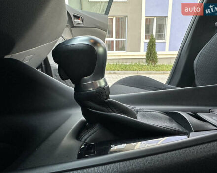 Сірий Тойота C-HR, об'ємом двигуна 1.2 л та пробігом 42 тис. км за 18950 $, фото 87 на Automoto.ua